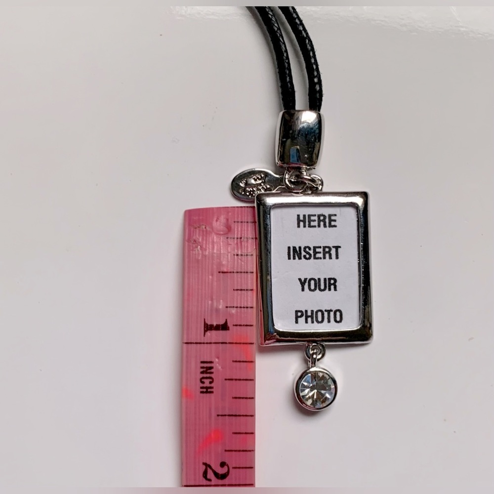 π·Photo Frame with Cubic Zirconia Purse/Bag/Backpack Charm β€οΈ Hearts on Back - Picture 7 of 7